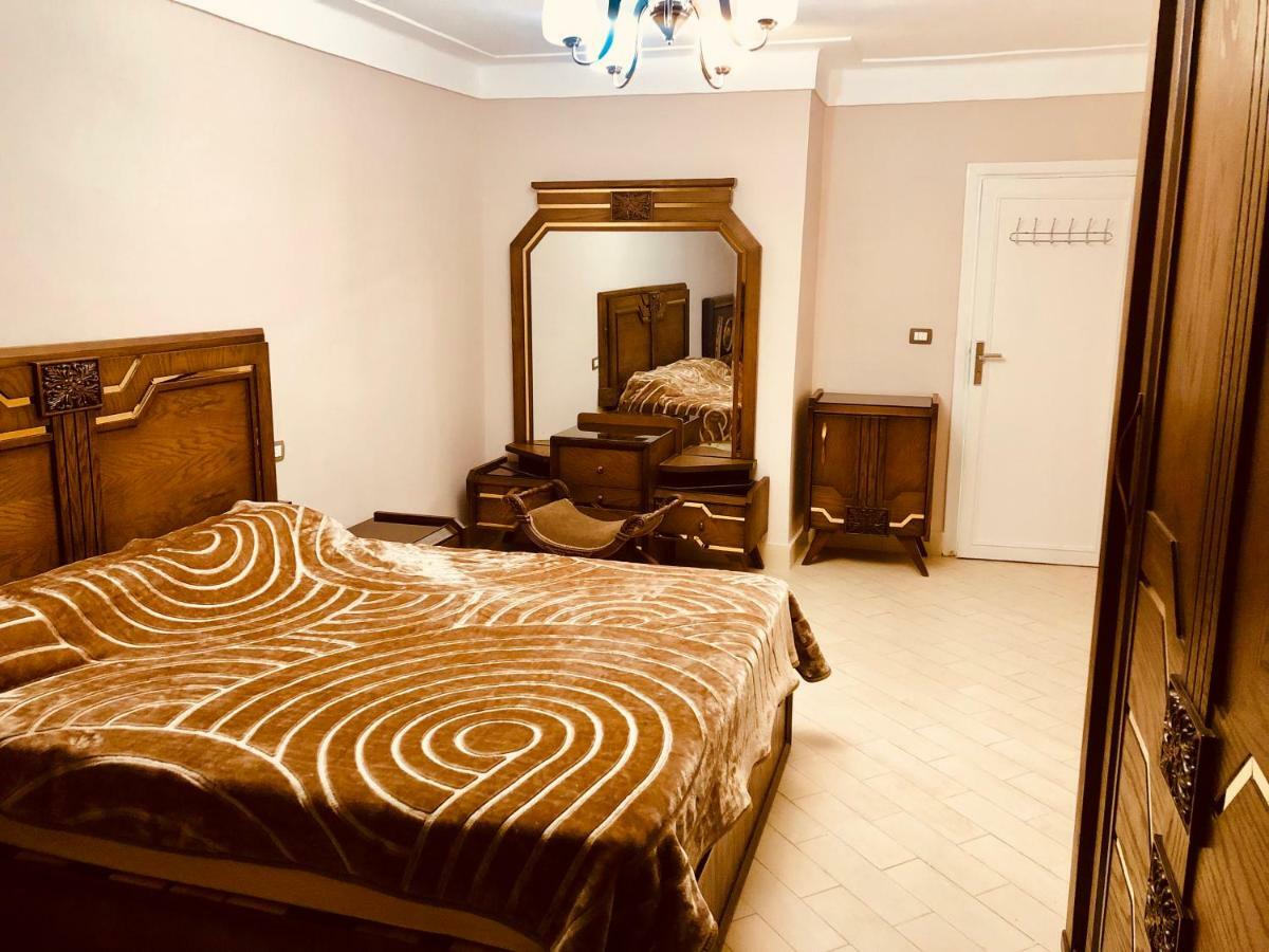 Toscanini Apartament اول صف مباشره อเล็กซานเดรีย ภายนอก รูปภาพ