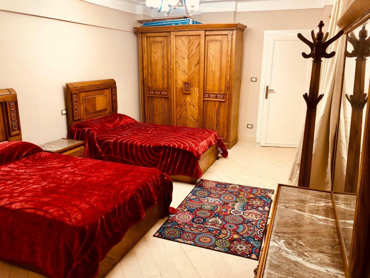 Toscanini Apartament اول صف مباشره อเล็กซานเดรีย ภายนอก รูปภาพ