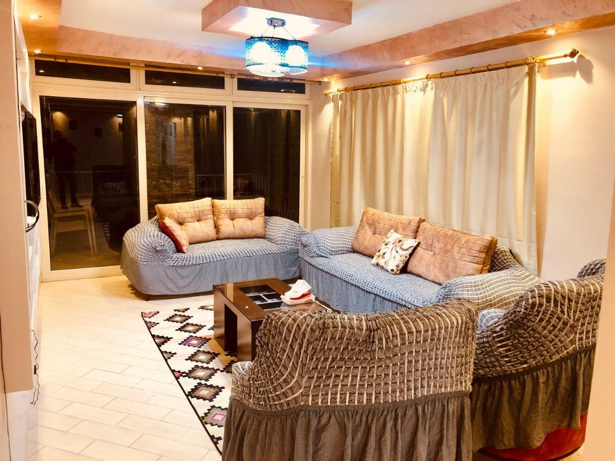 Toscanini Apartament اول صف مباشره อเล็กซานเดรีย ภายนอก รูปภาพ
